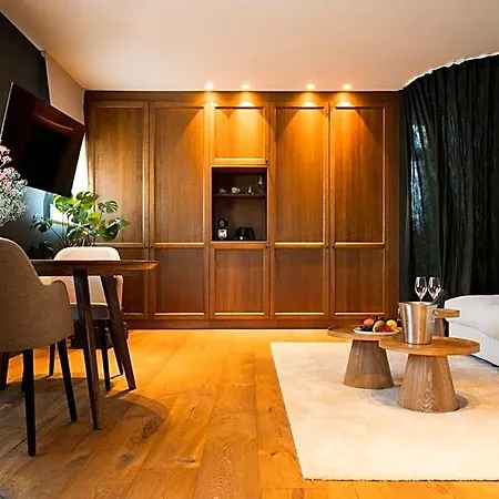 Des Brasseurs Hotel